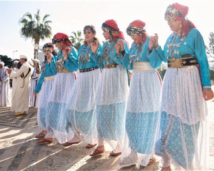 تفعيل الطابع الرسمي للأمازيغية وإدماجها في الحياة العامة